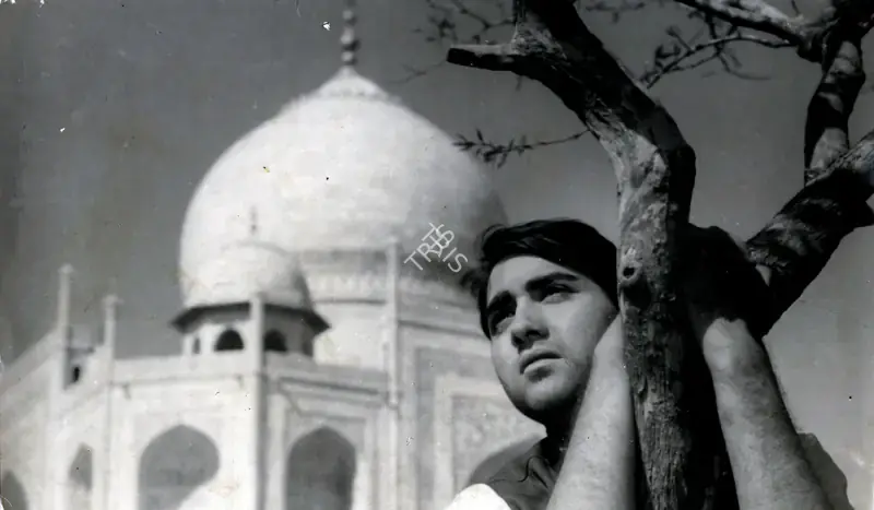 Kavi, Sadashiv J. Row (Producer), Begaana, 1963 | Photographic Still | CinemaEducation | 00884357