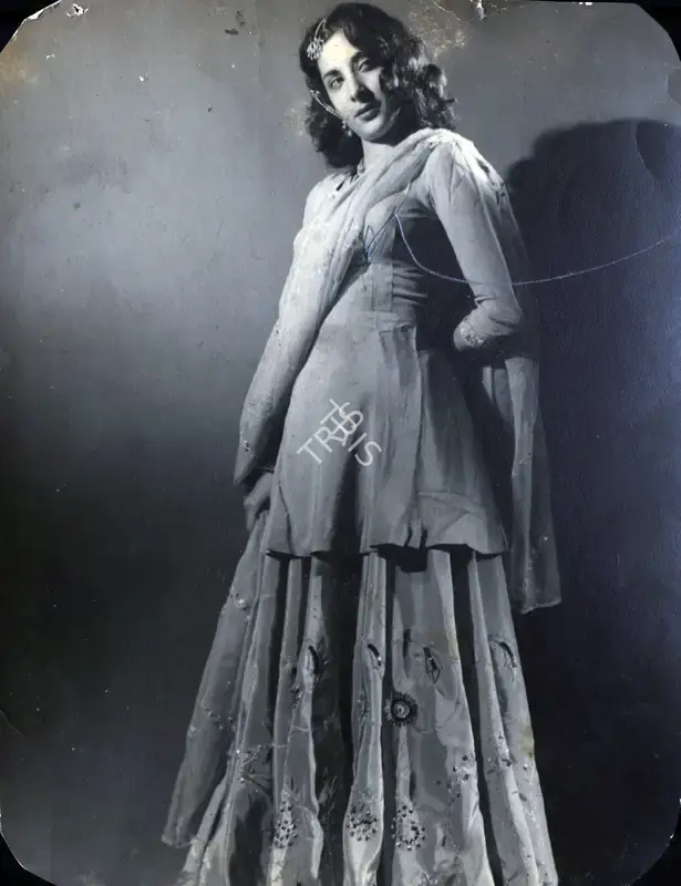 Ramachandra (ii) (Cinematographer), Anhonee, 1952 | Photographic Still | CinemaEducation | 00883939