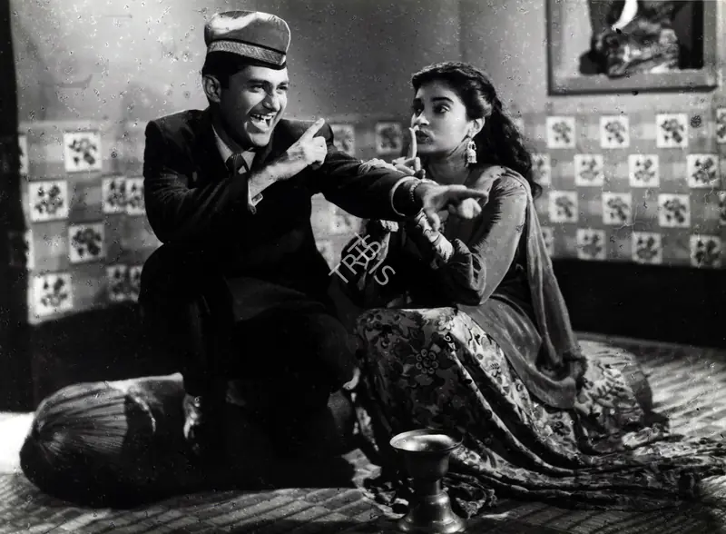 Ratra, V. (Cinematographer), Funtoosh, 1956 | Photographic Still | CinemaEducation | 00885226
