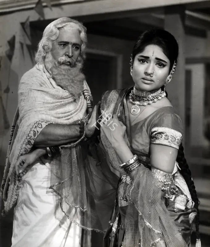 Mathur, R.D. (Cinematographer), Sunghursh, 1968 | Photographic Still | CinemaEducation | 00887646