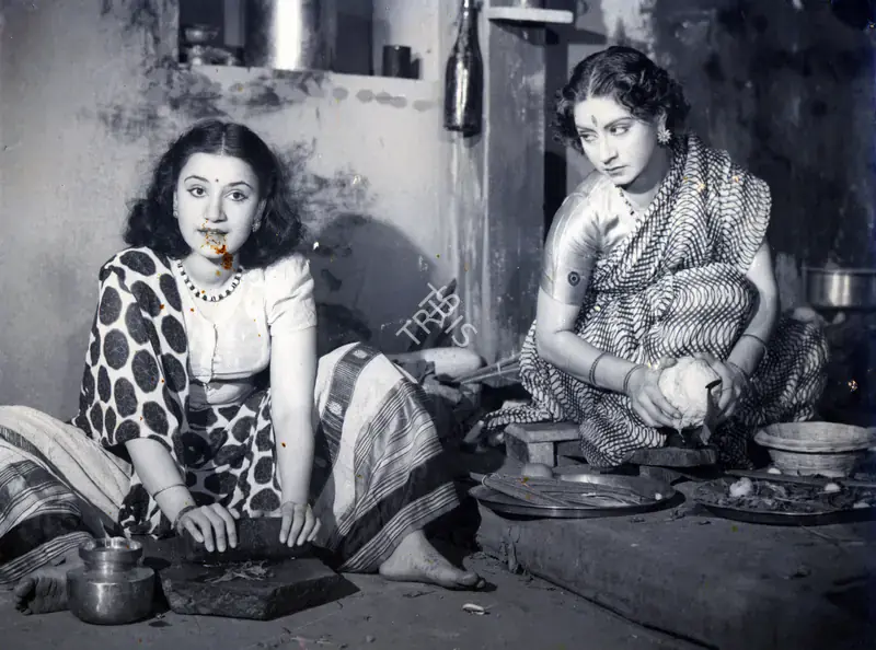 Sahu, Kishore (Producer), Bijli, 1950 | Photographic Still | CinemaEducation | 00884498