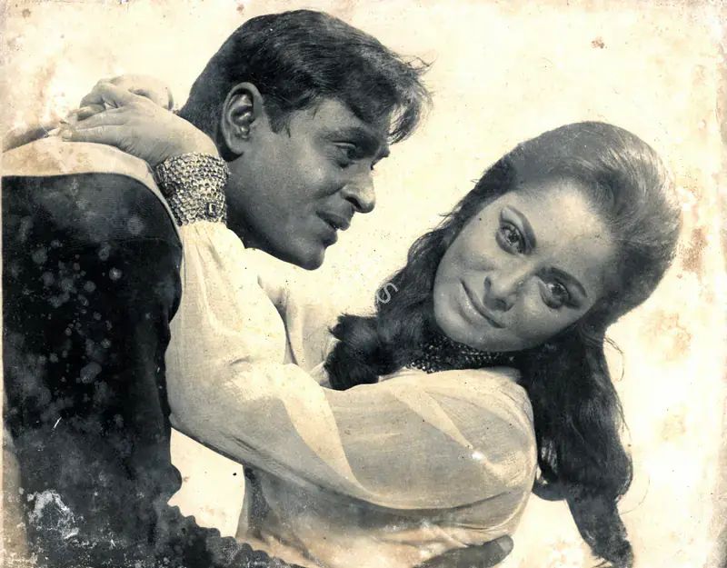 Kapadia, K.H. (Cinematographer), Dharti, 1970 | Photographic Still | CinemaEducation | 00884925