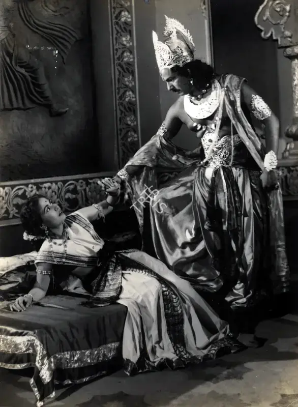 Wadadeker, Anant (Cinematographer), Laxmi Narayan, 1951 | Photographic Still | CinemaEducation | 00885994