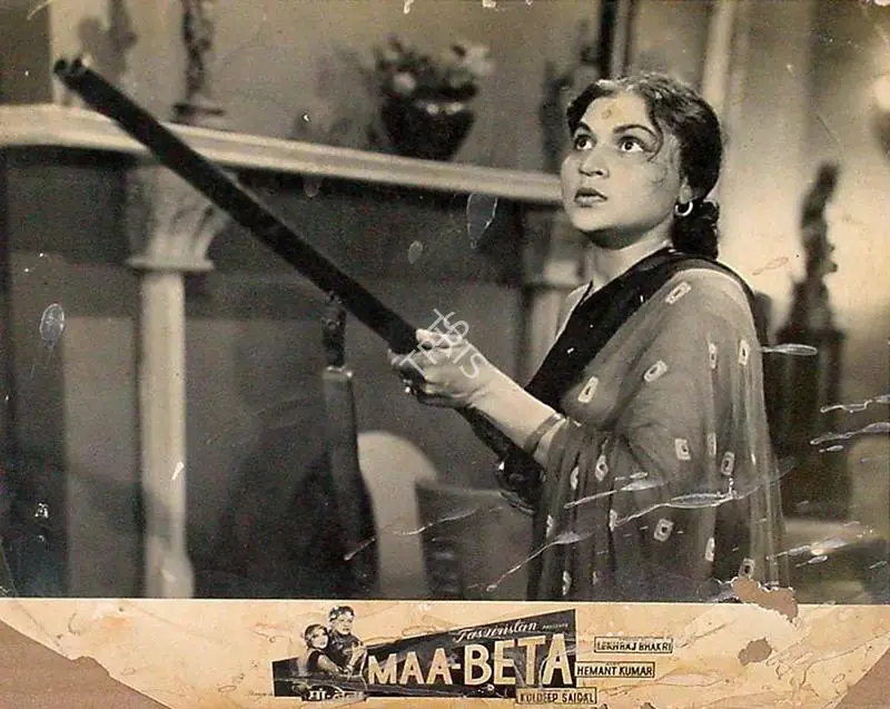 Thakur, Ranjodh (Cinematographer), Maa Beta, 1962 | Lobby Card | CinemaEducation | 00819576