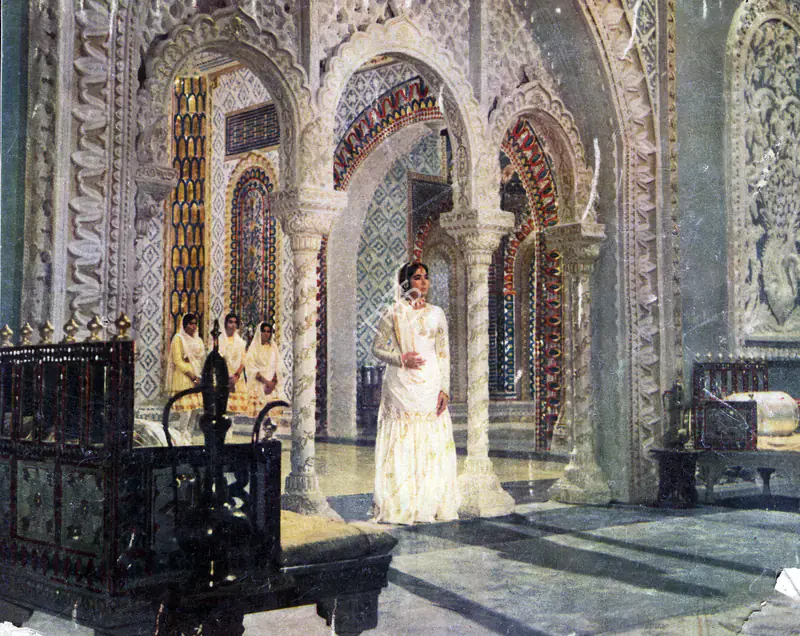 Avadhut, V. (Cinematographer), Noor Jehan, 1967 | Photographic Still | CinemaEducation | 00832941