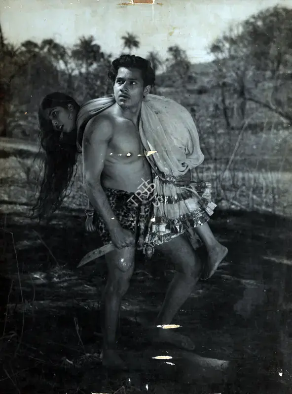 Bhavnani, M. (Producer), Zambo, 1937 | Photographic Still | CinemaEducation | 00888645