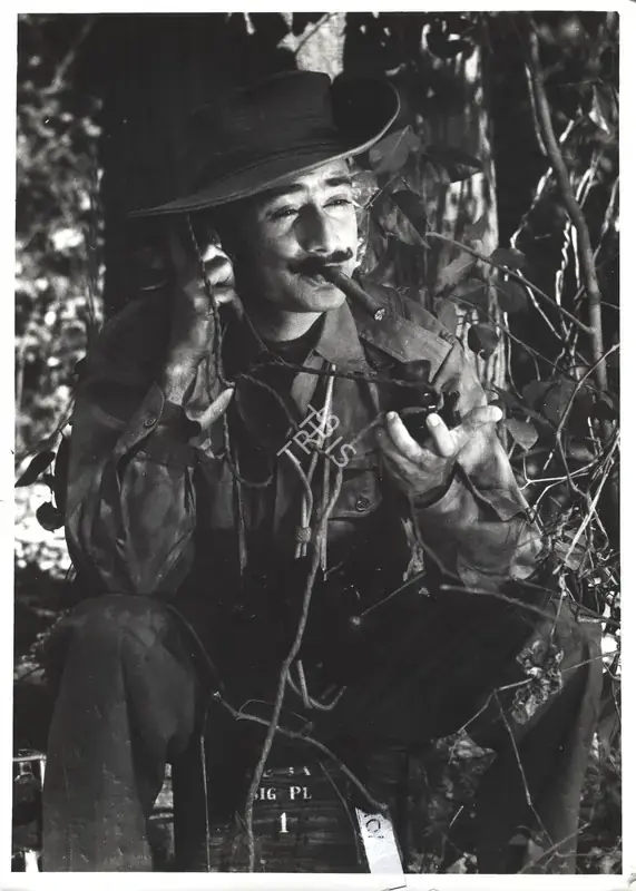 Ratra, V. (Cinematographer), Hum Dono, 1961 | Photographic Still | CinemaEducation | 00889138