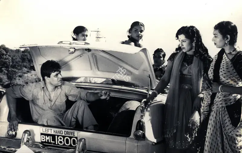Dave, Trikambhai (Producer), Maa Baap, 1960 | Photographic Still | CinemaEducation | 00886065