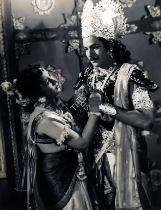 Wadadeker, Anant (Cinematographer), Laxmi Narayan, 1951 | Photographic Still | CinemaEducation | 00885993
