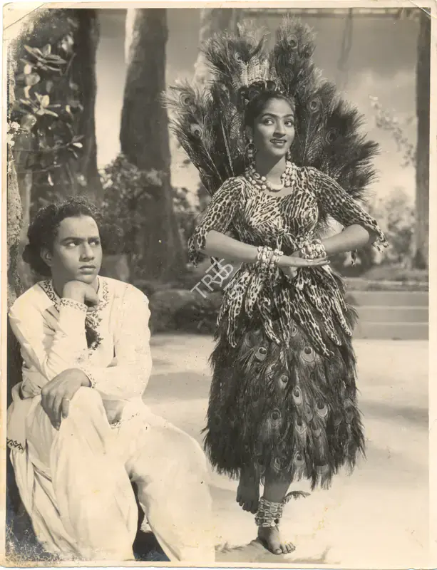 Balakrishna, G. (Cinematographer), Jhanak Jhanak Payal Baaje, 1955 | Photographic Still | CinemaEducation | 00885727