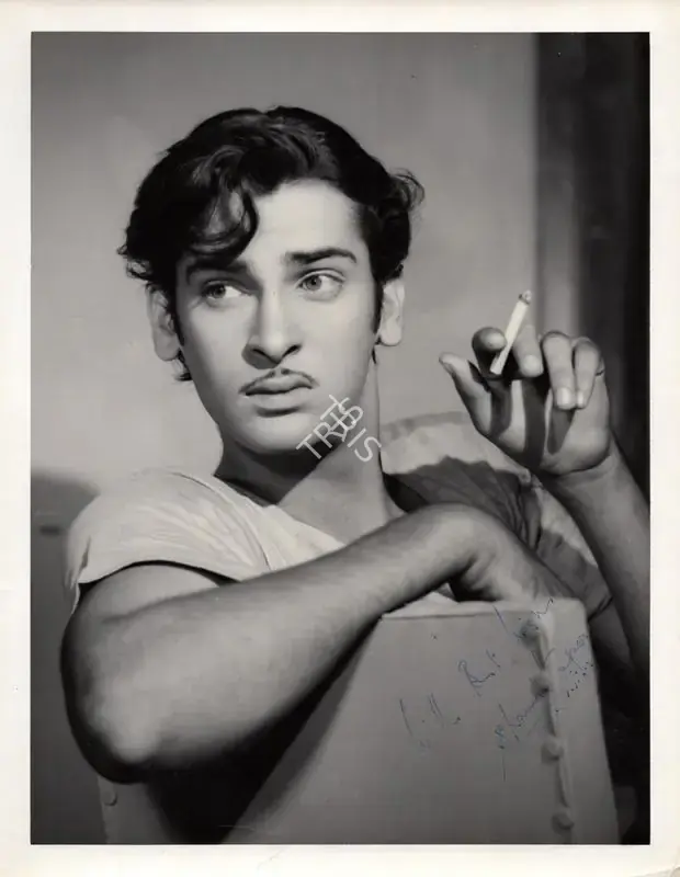 Arora, P.N. (Director), Rail Ka Dibba 1953 | Photographic Still  | CinemaEducation | 00156151