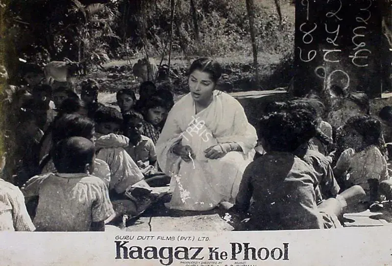 Murthy, V.K. (Cinematographer), Kaagaz Ke Phool, 1959 | Lobby Card | CinemaEducation | 00818592