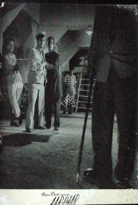 Murthy, V.K. (Cinematographer), Aar Paar, 1954 | Lobby Card | CinemaEducation | 00829053