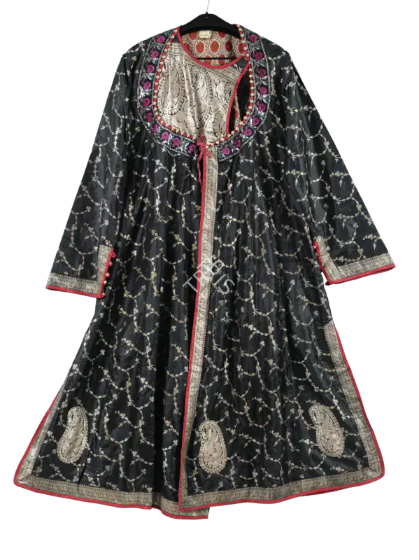 Zaidi, Shama (Costume Designer), Shatranj Ke Khilari, 1977 | Costume | CinemaEducation | 00134403