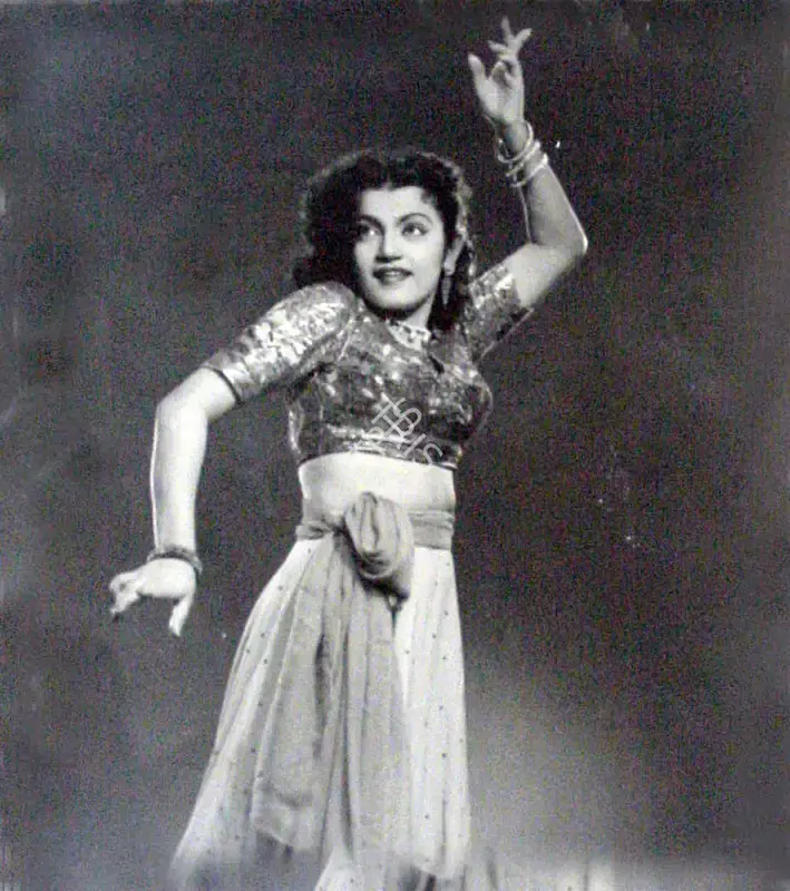 Avadhut, V. (Cinematographer), Ashiana, 1952 | Photographic Still | CinemaEducation | 00883999