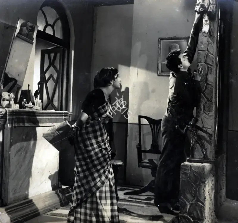 Prabhakar, K.G. (Cinematographer), Baharen Phir Bhi Aayengi, 1966 | Photographic Still | CinemaEducation | 00884142