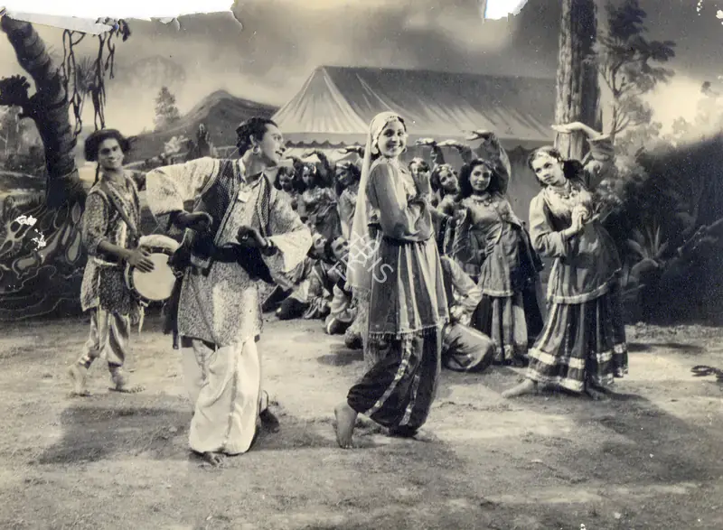 Divecha, Dwarka (Cinematographer), Dulari, 1949 | Photographic Still | CinemaEducation | 00885088