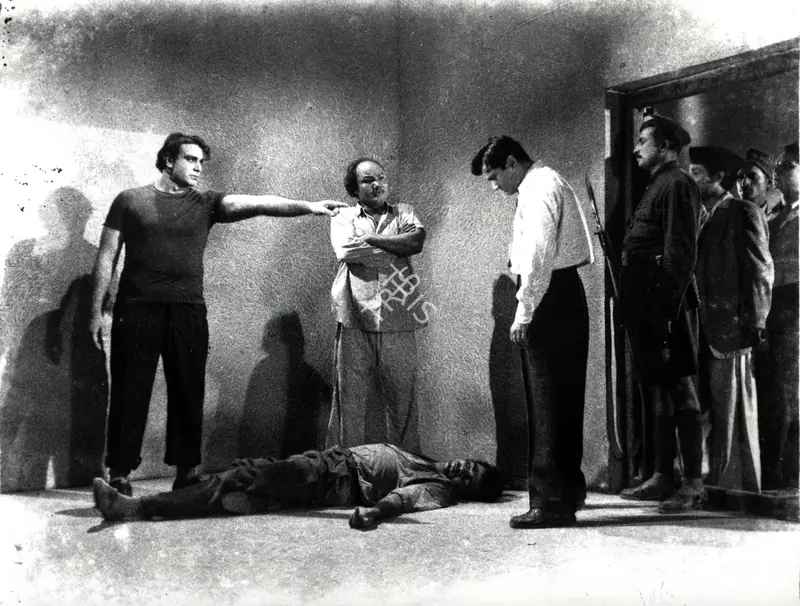 Murthy, V.K. (Cinematographer), C I D, 1956 | Photographic Still | CinemaEducation | 00884564