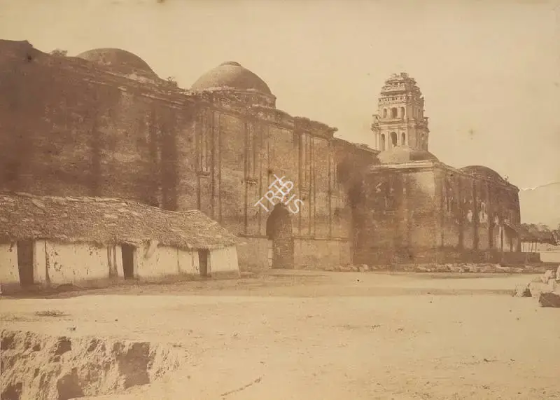 Tripe, Capt. Linnaeus (Photographer). Entrance to the Quadrangle of the Palace - From the album "Photographic views in Madura Part 1 (1860)" By Captain L.. Tripe, Government Photographer With Descriptive Notes, By M. Norman, ESQ., M.C.S. 1858". Albumen print from waxed paper negative, 1858 | Antiquarian Photograph | Photography | 00116262