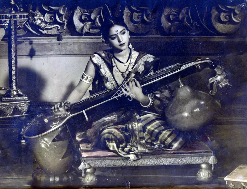 Bhatt, Shanker (Producer), Vikramaditya, 1945 | Photographic Still | CinemaEducation | 00888357