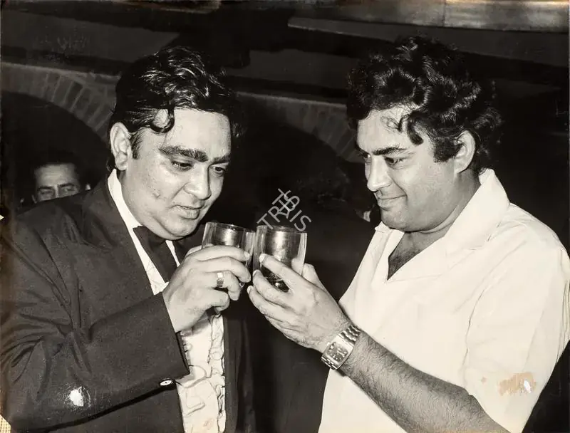 Mehra, Prakash (Producer), Zanjeer, 1973 | Film Related Bound Album | CinemaEducation | 00647633