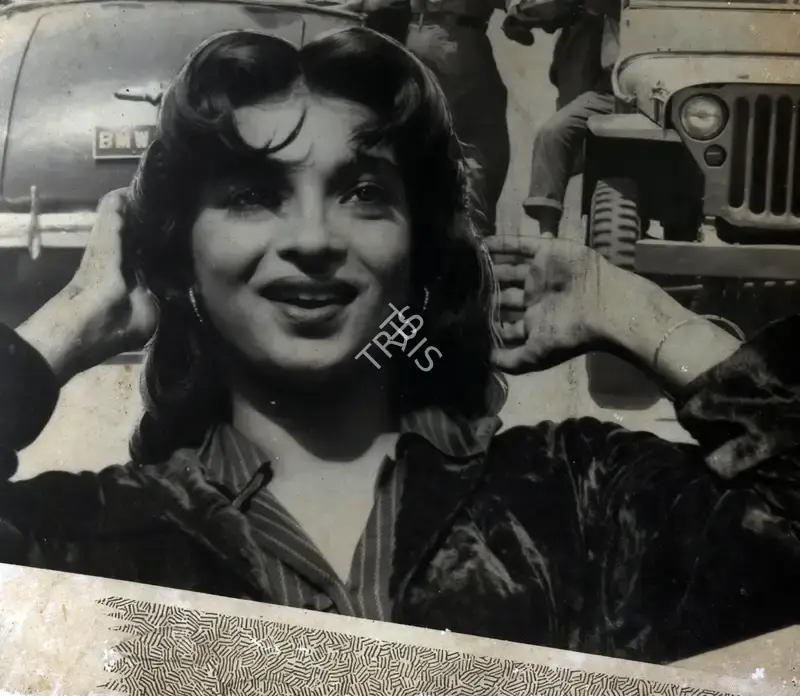 Ratra, V. (Cinematographer), Taxi Driver, 1954 | Photographic Still | CinemaEducation | 00887731