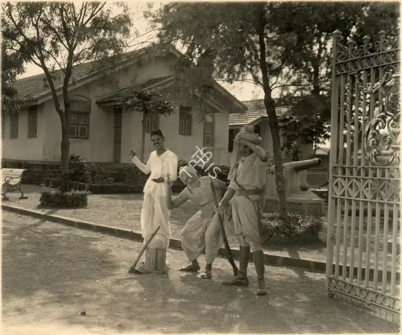 Rukesh (Director), Nigah E Kaamil, 1938 | Photographic Still | CinemaEducation | 00889972