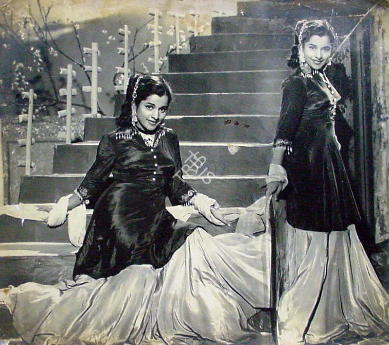 Shah, Anupchand (Producer), Adhikar, 1954 | Photographic Still | CinemaEducation | 00883796