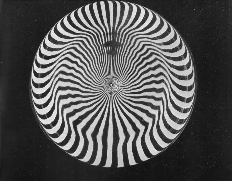 Gerstner, Karl (Artist). Lens Picture. Plastic Lens and transparency of circles, 1962-1964 | Lalit Kala Contemporary, September 1967-April 1968 | Graphic Art | FineArts | 00534990