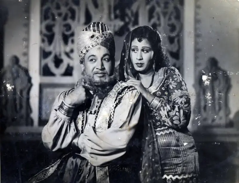 Yagnik, Raja (Director), Jhalak, 1947 | Photographic Still | CinemaEducation | 00885719