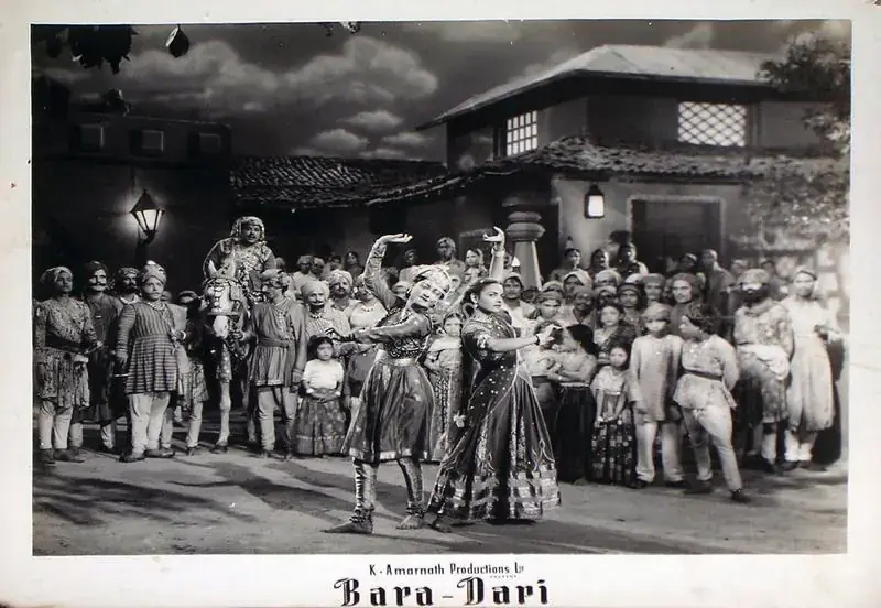 Buva, Vasant Nagesh (Cinematographer), Bara Dari, 1955 | Lobby Card | CinemaEducation | 00815479