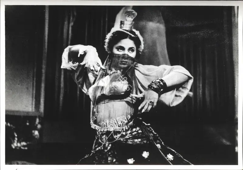 Ratra, V. (Cinematographer), Baazi, 1951 | Photographic Still | CinemaEducation | 00889145