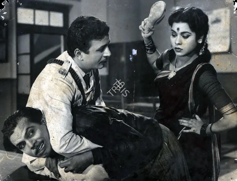 Murthy, V.K. (Cinematographer), C I D, 1956 | Photographic Still | CinemaEducation | 00884563