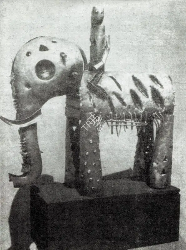 Paramsivam, S. (Artist). Elephant. Copper sheet, 1974 | Artrends, January-April 1972 | Sculpture | FineArts | 00551432