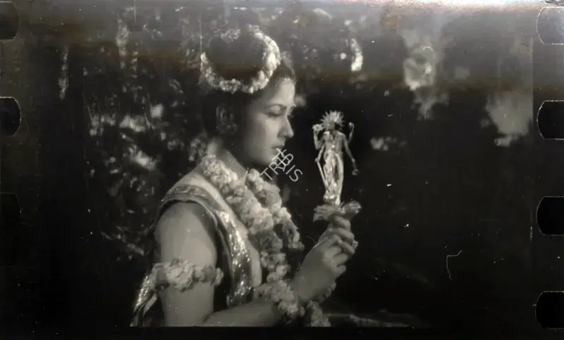 Wadadeker, Anant (Cinematographer), Laxmi Narayan, 1951 | Photographic Still | CinemaEducation | 00886005