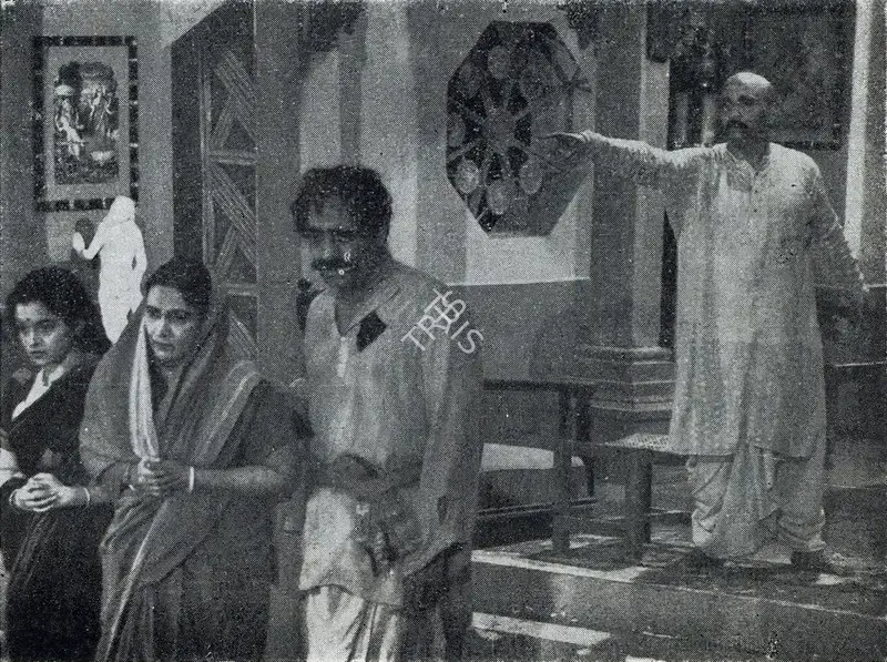 Unknown (Photographer). Untitled. n.d. | Contemporary Photograph, Marg, July 1950 | CinemaEducation | 00512946
