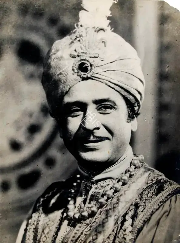 Yagnik, Raja (Director), Jhalak, 1947 | Photographic Still | CinemaEducation | 00831812