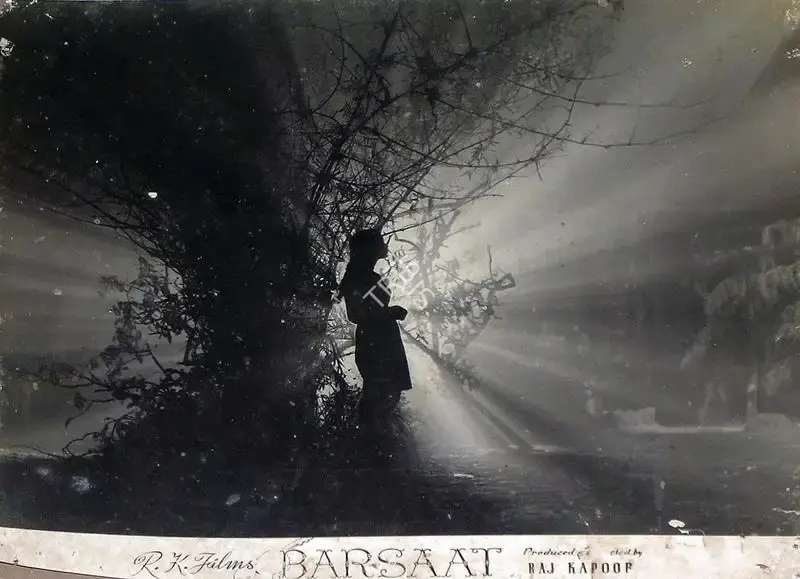 Mistry, Jal (Cinematographer), Barsaat, 1949 | Lobby Card | CinemaEducation | 00815511
