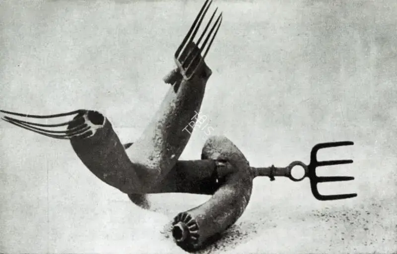 Kaneria, Raghav (Artist). Cactus. Iron, n.d. | Artrends, July 1964 | Sculpture | FineArts | 00551271