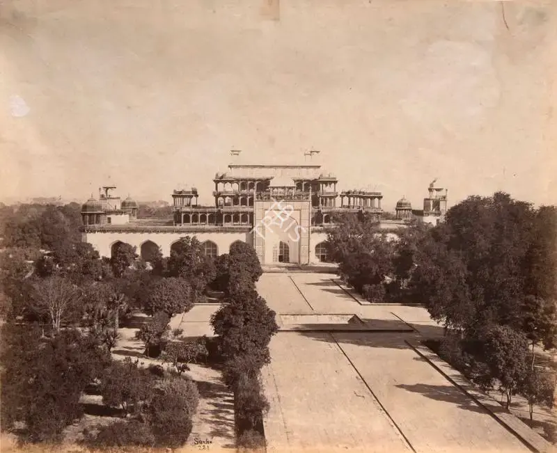 Sache, John Edward (Photographer). Akbar's Tomb, Sikandra. Albumen print, c.1880 | Antiquarian Photograph | Photography | 00116217
