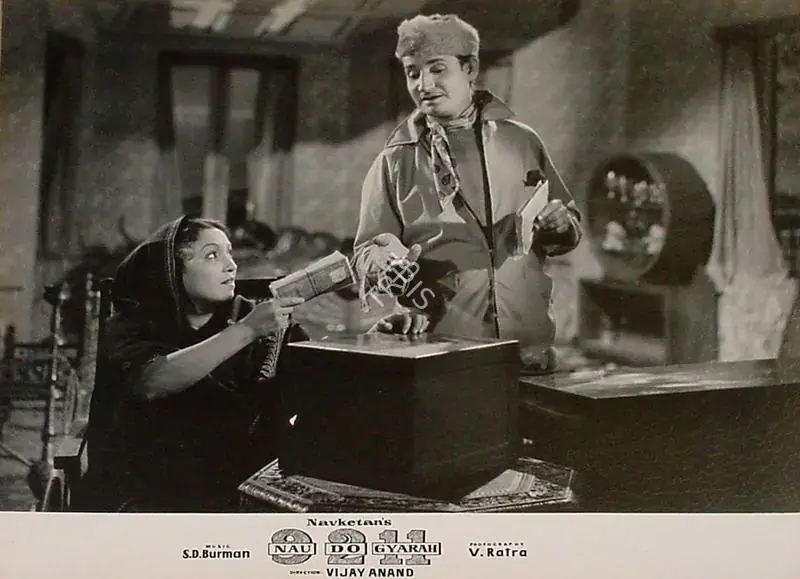Ratra, V. (Cinematographer), Nau Do Gyarah, 1957 | Lobby Card | CinemaEducation | 00821002