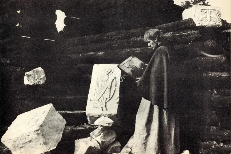 Tarkovsky, Andrei (Director), Andrei Rublev, 1966. Andrei Rublev (Anatoli Solonitsyn) | Photographic Still, Journal of Arts & Ideas, January-June 1987 | CinemaEducation | 00710309