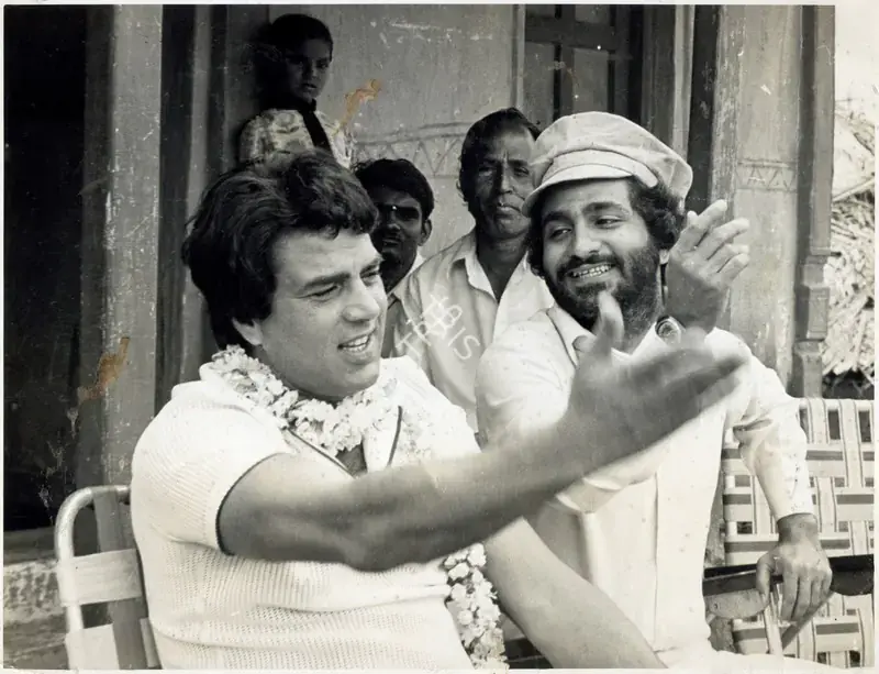 Divecha, Dwarka (Cinematographer), Sholay, 1975 | Working Still | CinemaEducation | 00798583