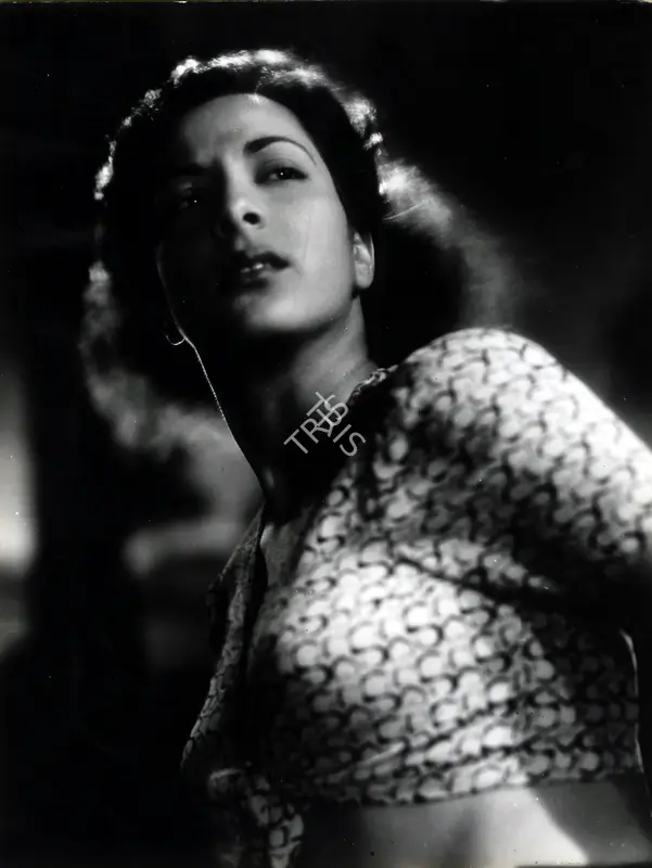 Karmakar, Radhu (Cinematographer), Awara, 1951 | Photographic Still | CinemaEducation | 00884015