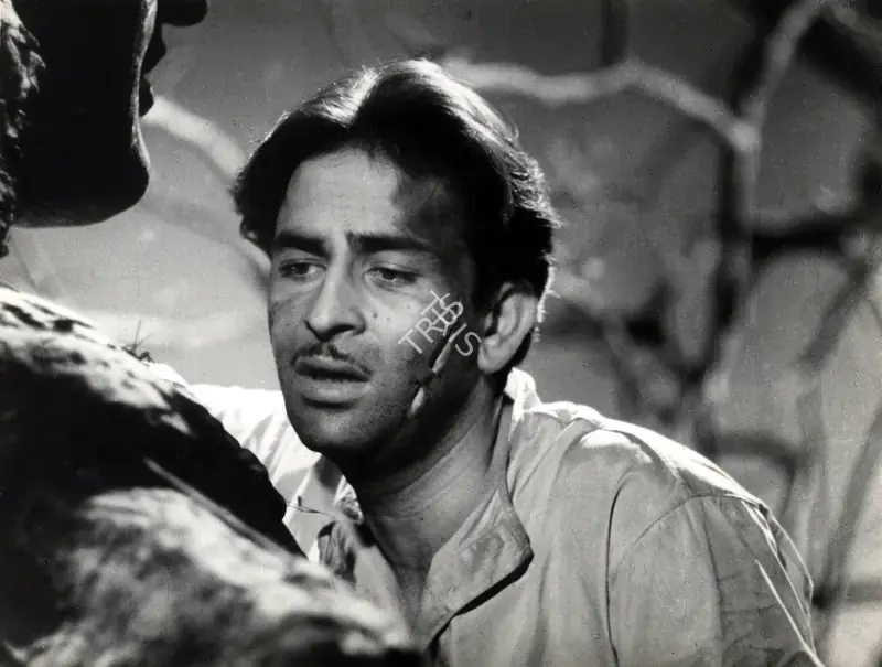 Reddy, V.N. (Cinematographer), Aag, 1948 | Photographic Still | CinemaEducation | 00883693