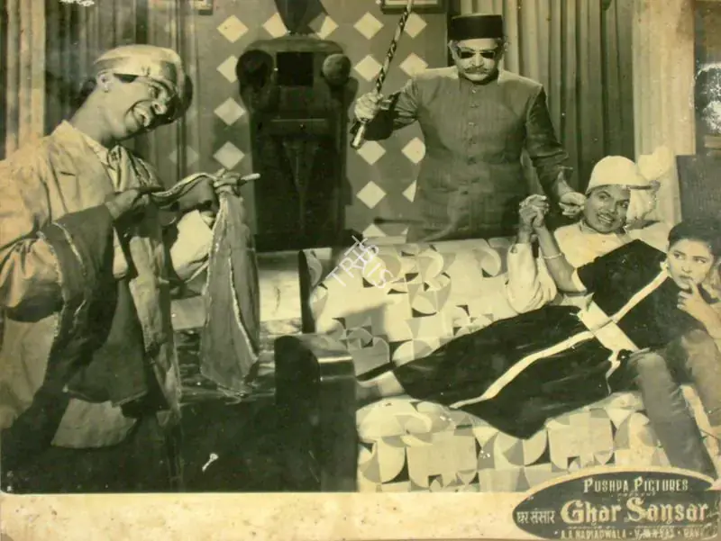 Issac, P. (Cinematographer), Ghar Sansar, 1958 | Lobby Card | CinemaEducation | 00816726