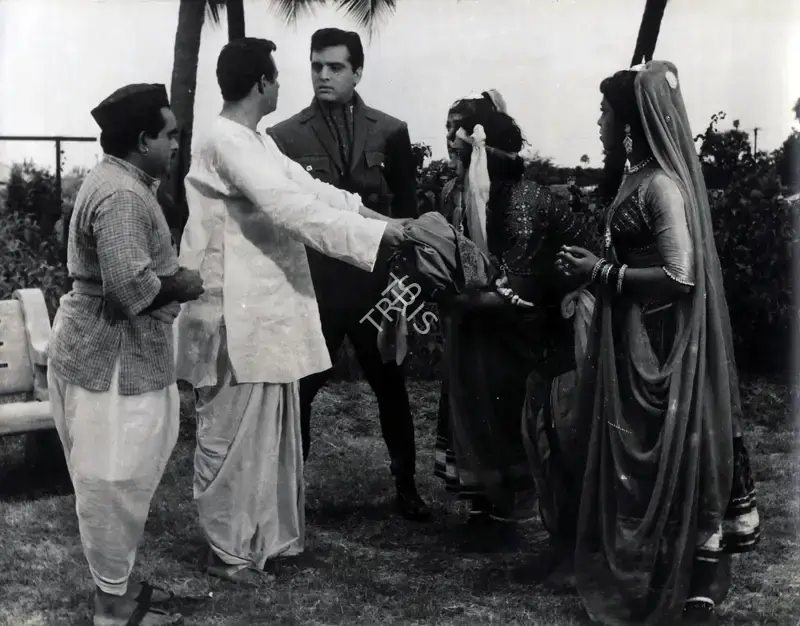 Bartley, Marcus (Cinematographer), Bahurani, 1963 | Photographic Still | CinemaEducation | 00884160