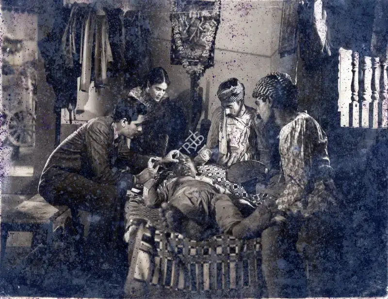 Reddy, V.N. (Cinematographer), Aag, 1948 | Photographic Still | CinemaEducation | 00883680
