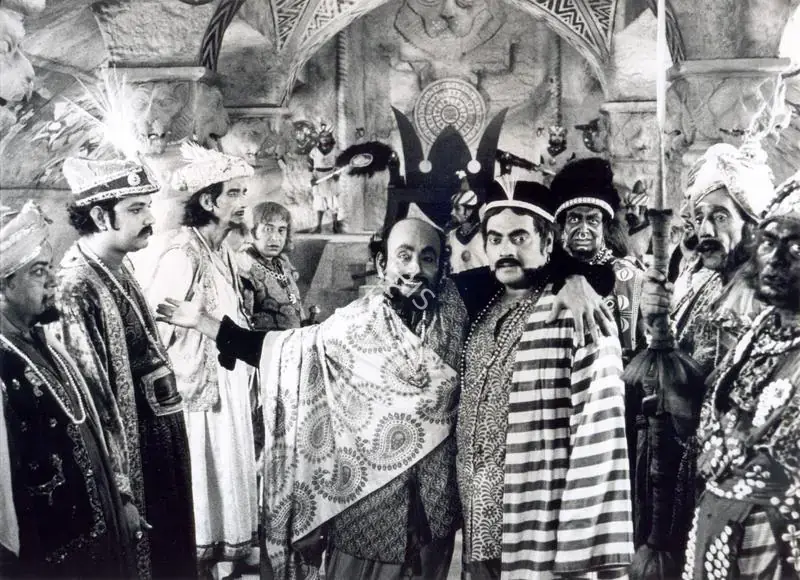 Roy, Soumendu (Cinematographer), Goopy Gyne Bagha Byne, 1969 | Photographic Still | CinemaEducation | 00891190
