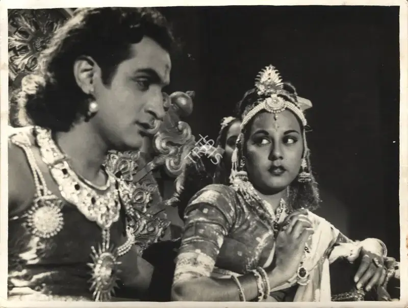 Fattelal, S. (Director), Jagdaguru Shankaracharya, 1955 | Photographic Still | CinemaEducation | 00889085
